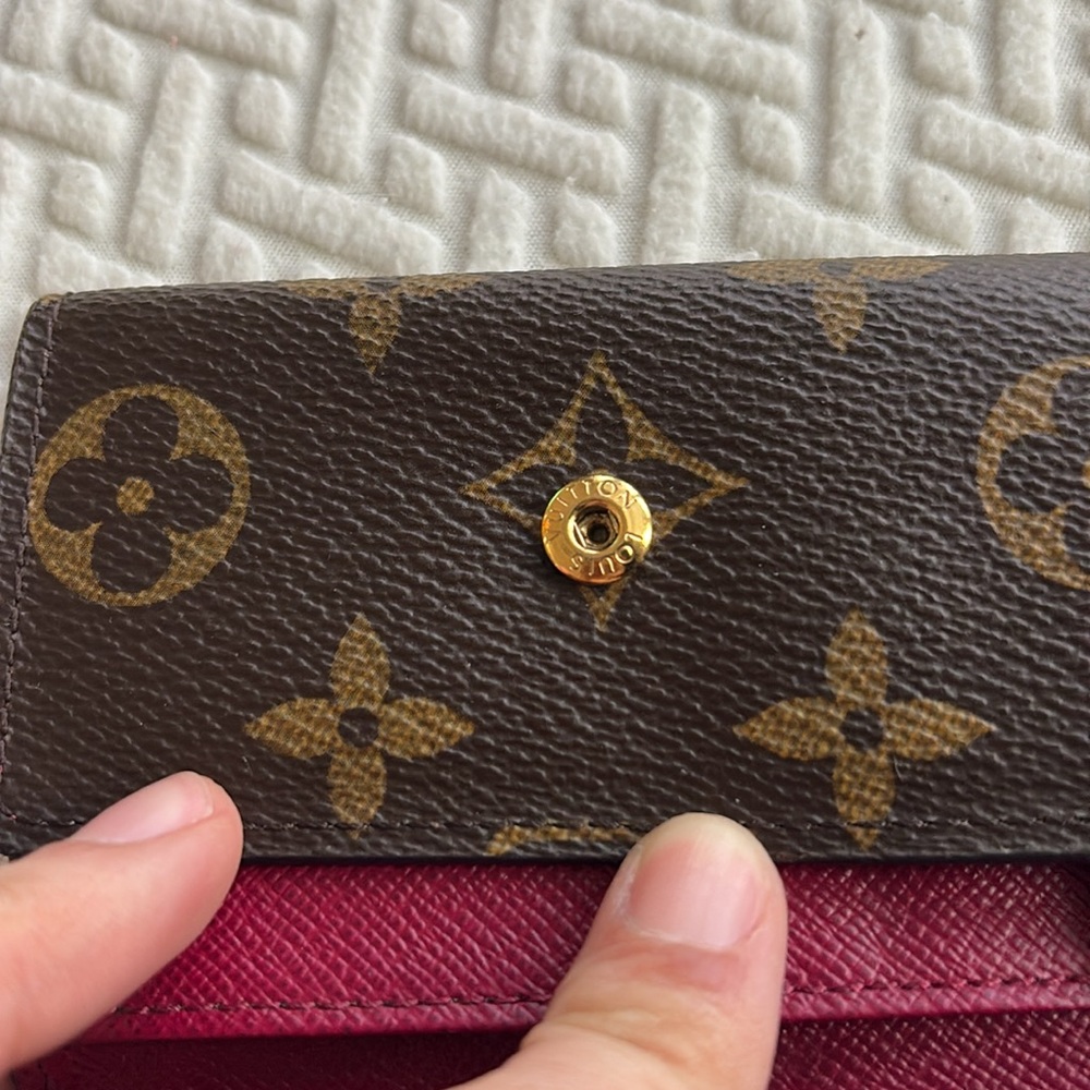 Louis Vuitton 6 Ring Key Holder - Picture 5 of 14